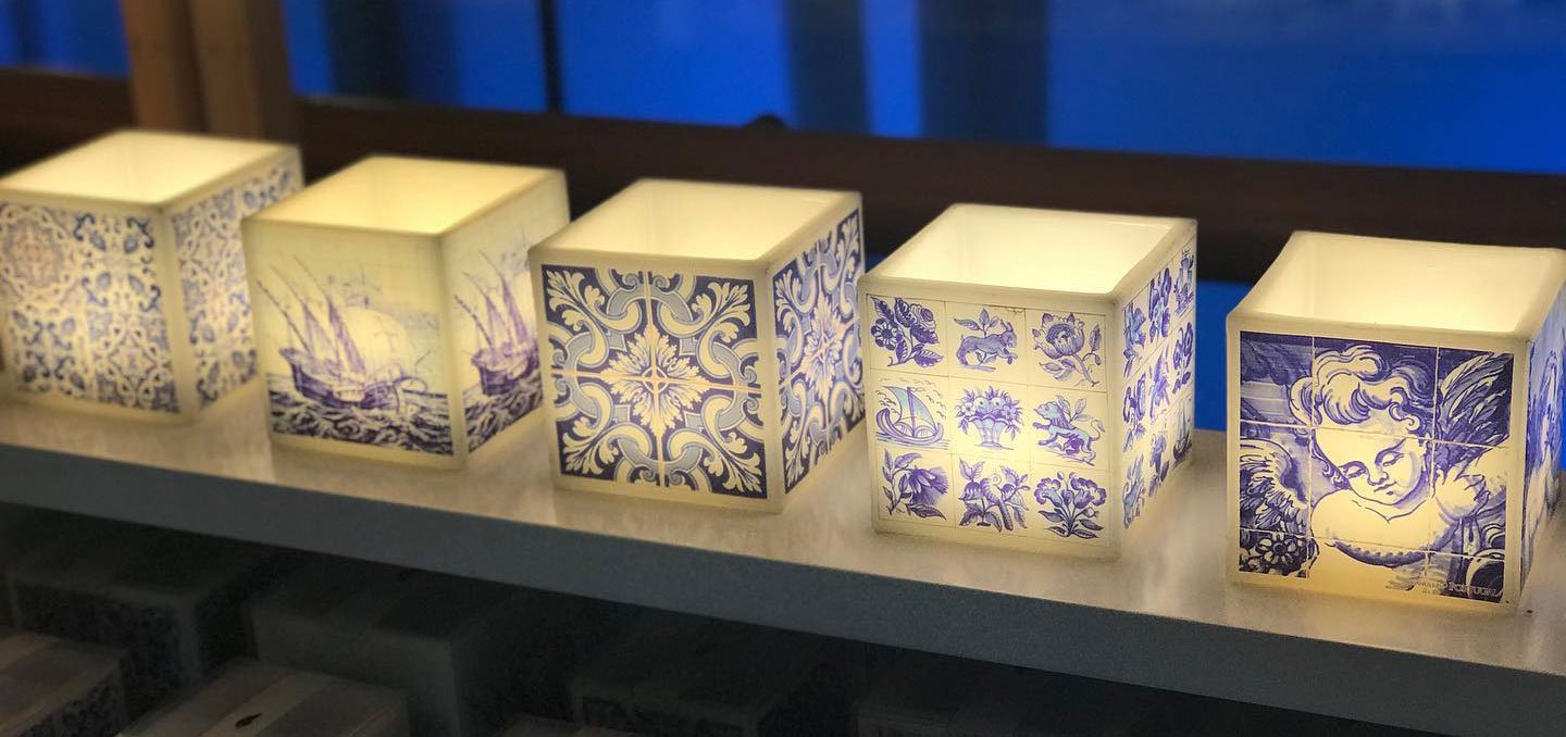 Shop a selection of candleholders and candlelights made in Portugal by the hands of the most skillful artisans.