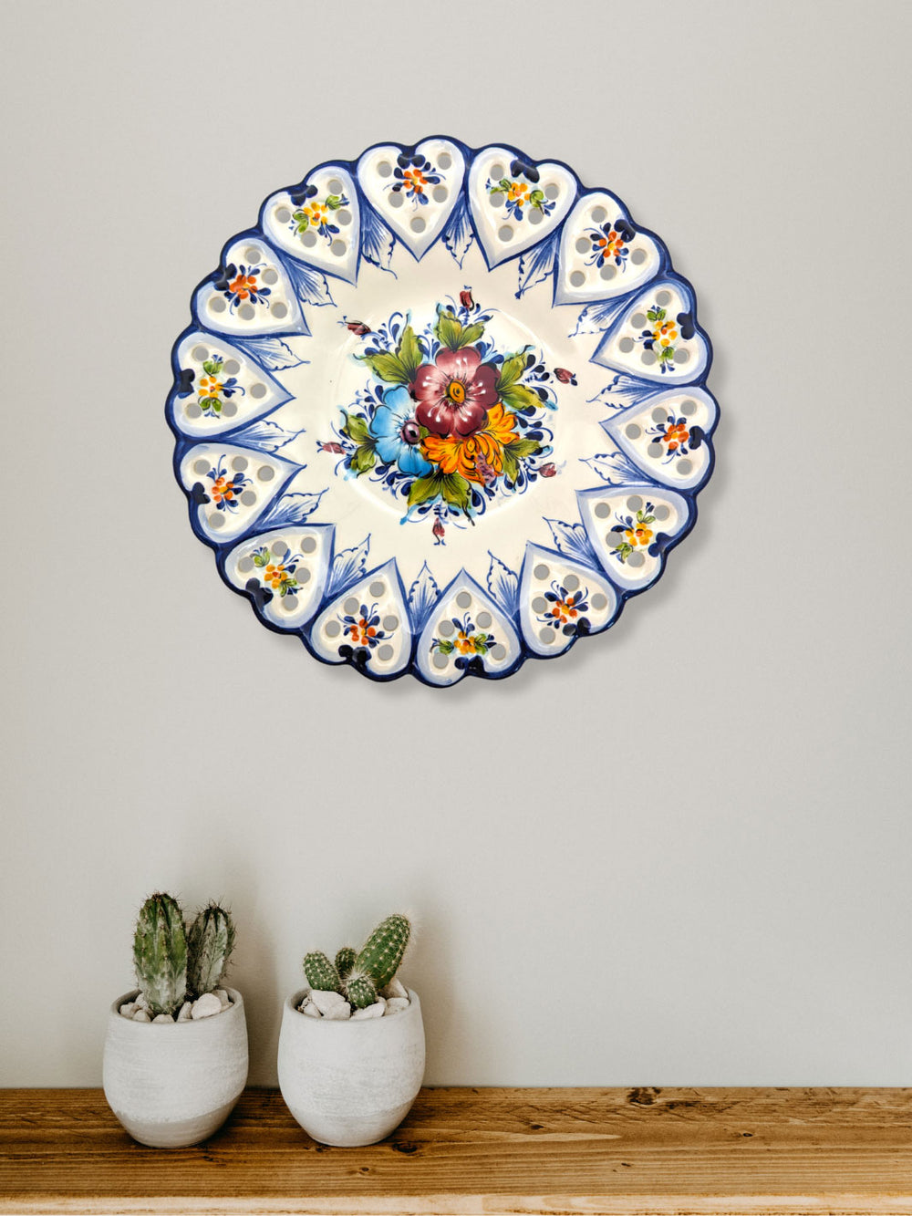 11.5 Inch Hand painted Alcobaça Ceramic Decorative Plate Border Hearts