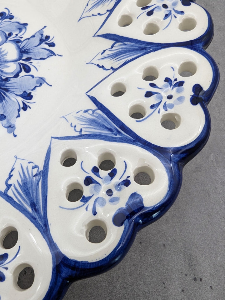 11.5 Inch Hand painted Blue and White Alcobaça Ceramic Decorative Plate Border Hearts