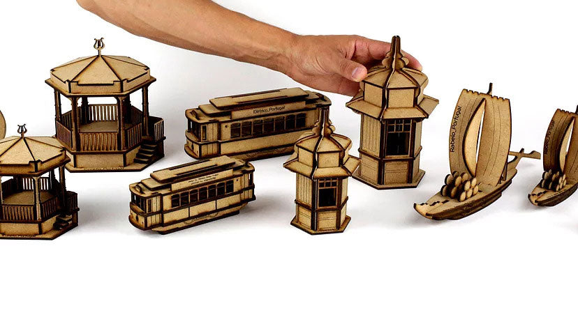 3D Puzzle Portuguese Icons® is a collection of DIY wooden jigsaws for adults, that assumes itself as a new concept of products that aims to become a fun experience in the dissemination of Portuguese vast historical and cultural heritage. 