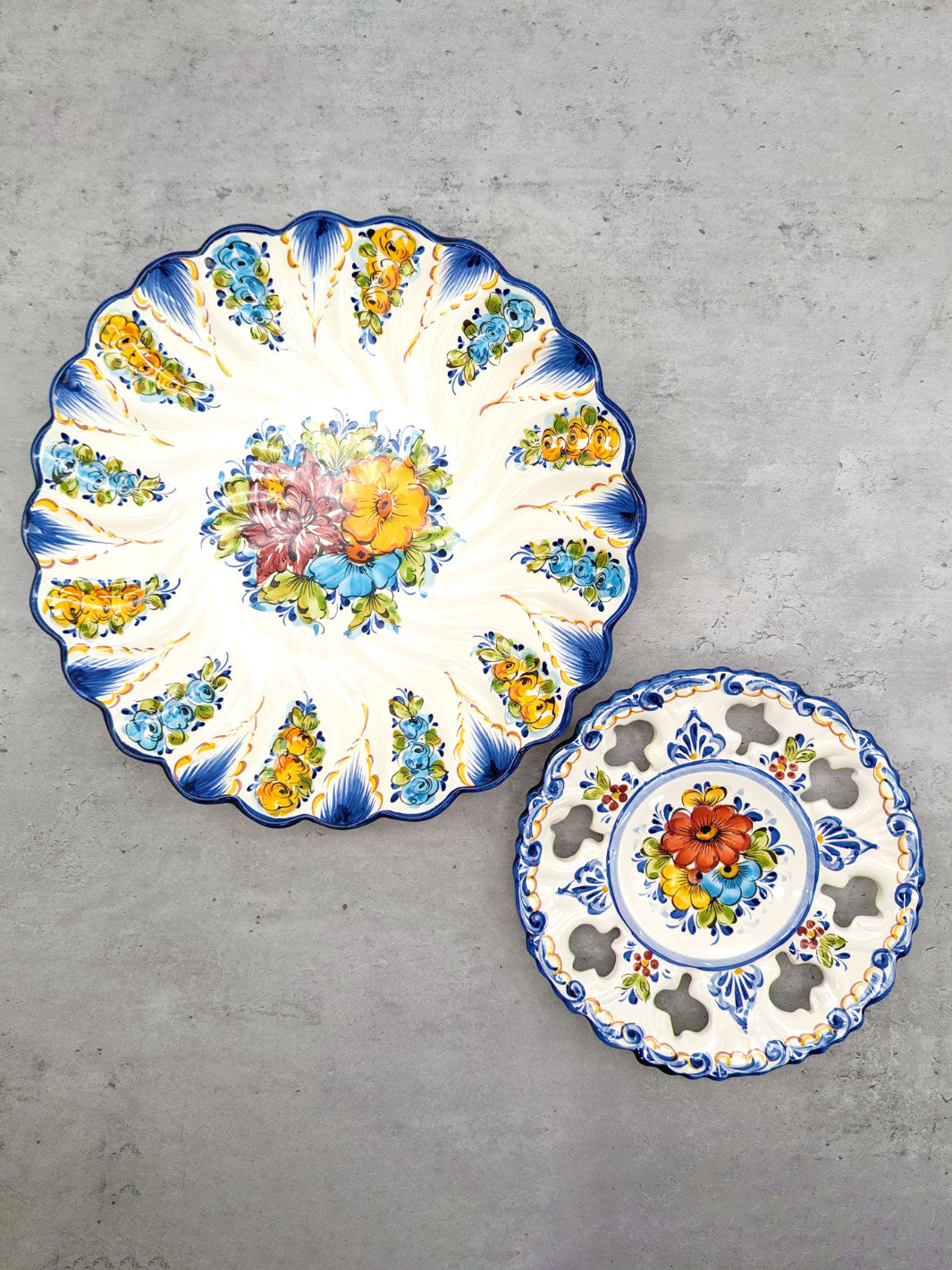 8.25-Inch Hand-Painted Alcobaça Ceramic Decorative Plate