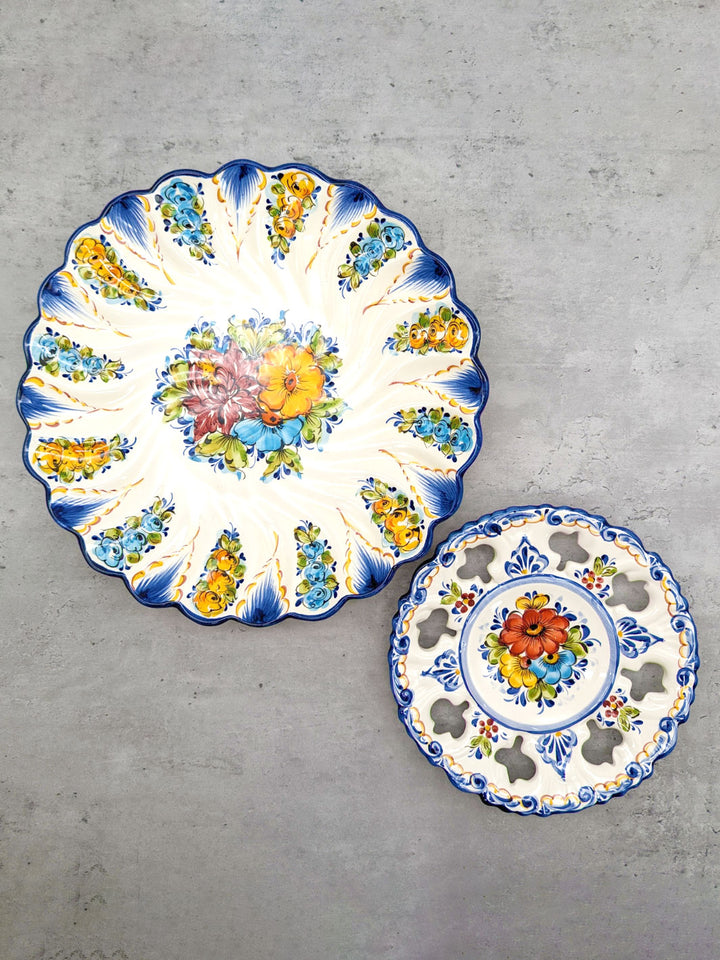 8.25-Inch Hand-Painted Alcobaça Ceramic Decorative Plate
