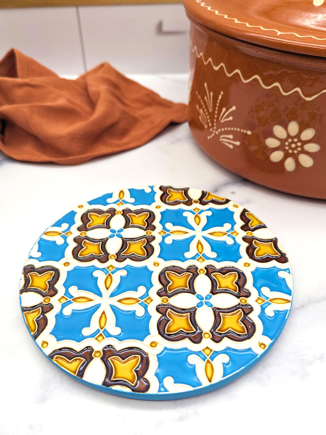 Hand-Painted Portuguese Ceramic Tile Round Trivet – Azulejos Design