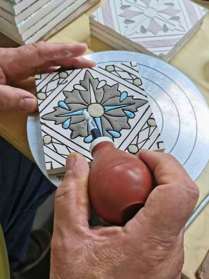 Hand-Painted Portuguese Ceramic Tile Round Trivet – Azulejos Design