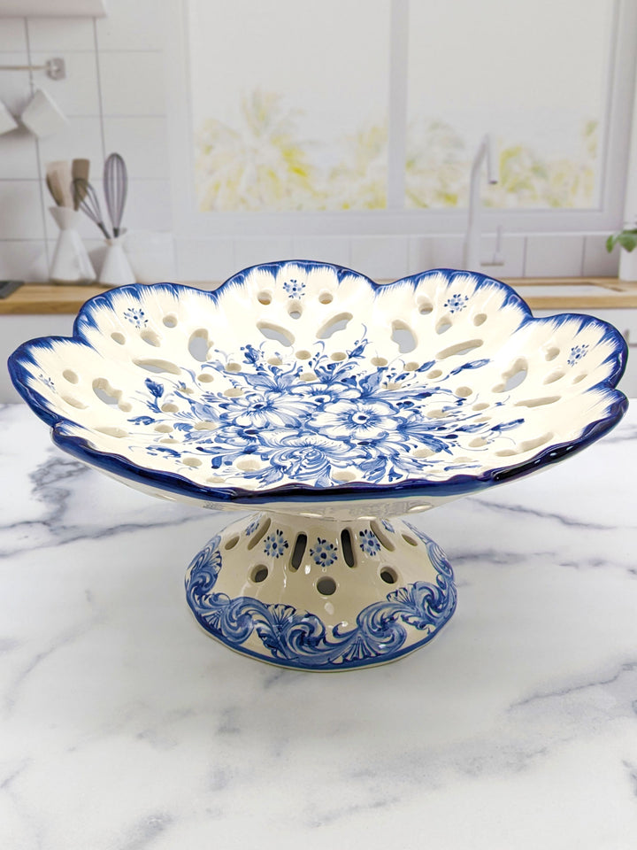 Hand Painted Portuguese Pottery Alcobaça Ceramic Footed Fruit Bowl