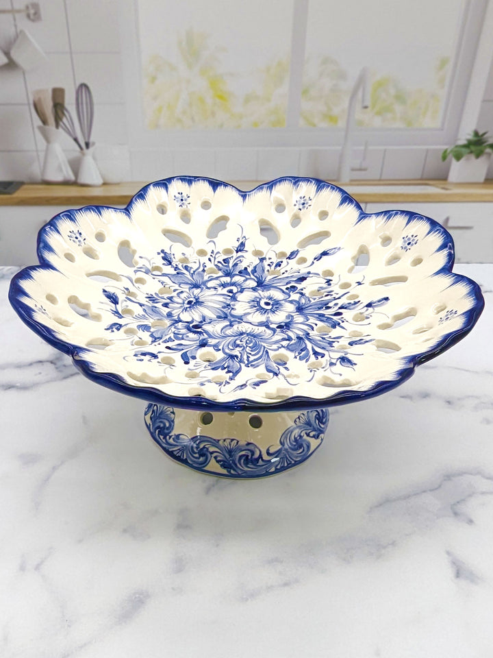 Hand Painted Portuguese Pottery Alcobaça Ceramic Footed Fruit Bowl