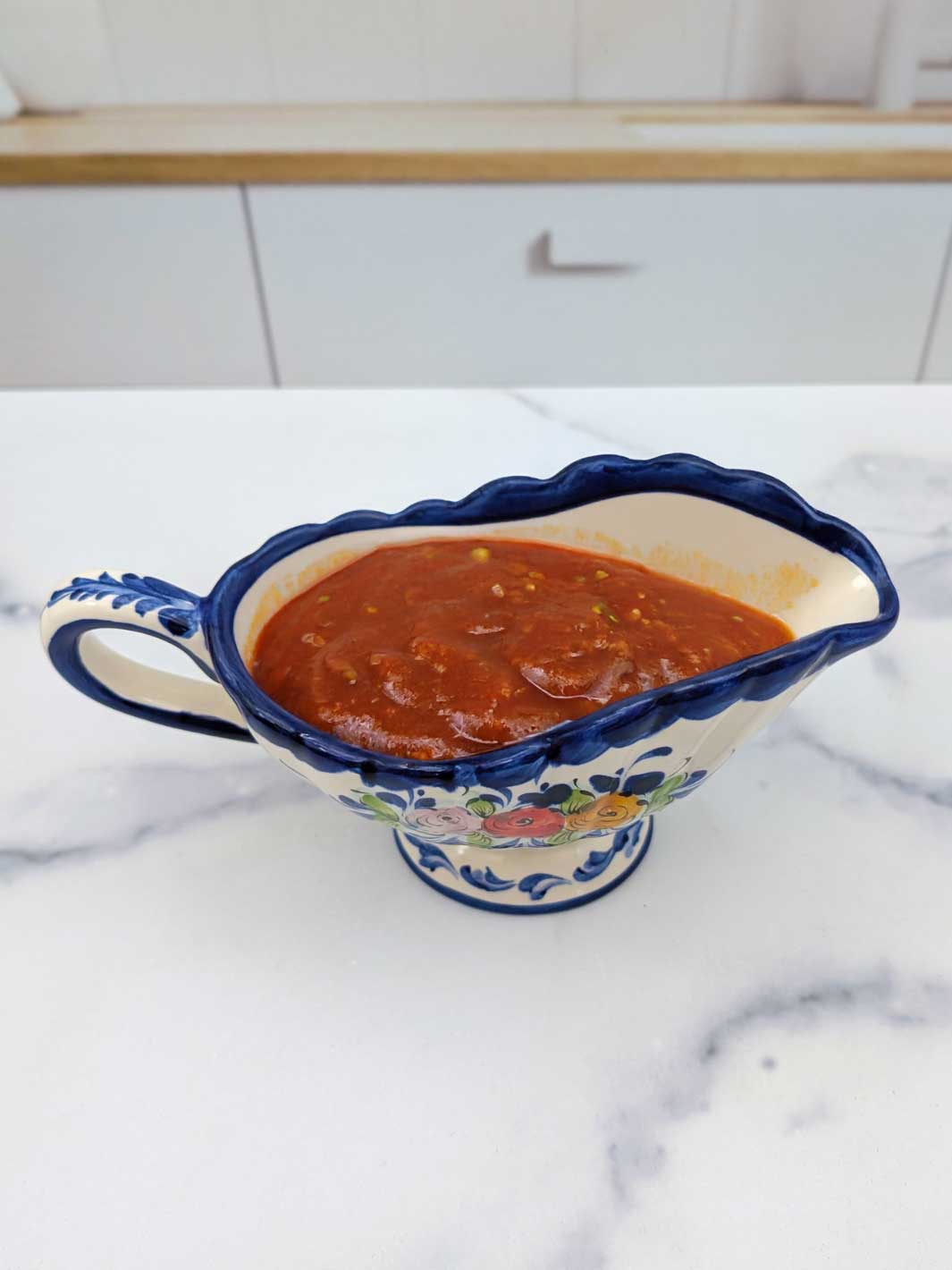 Portuguese Pottery Alcobaça Ceramic Hand-Painted Footed Gravy Boat