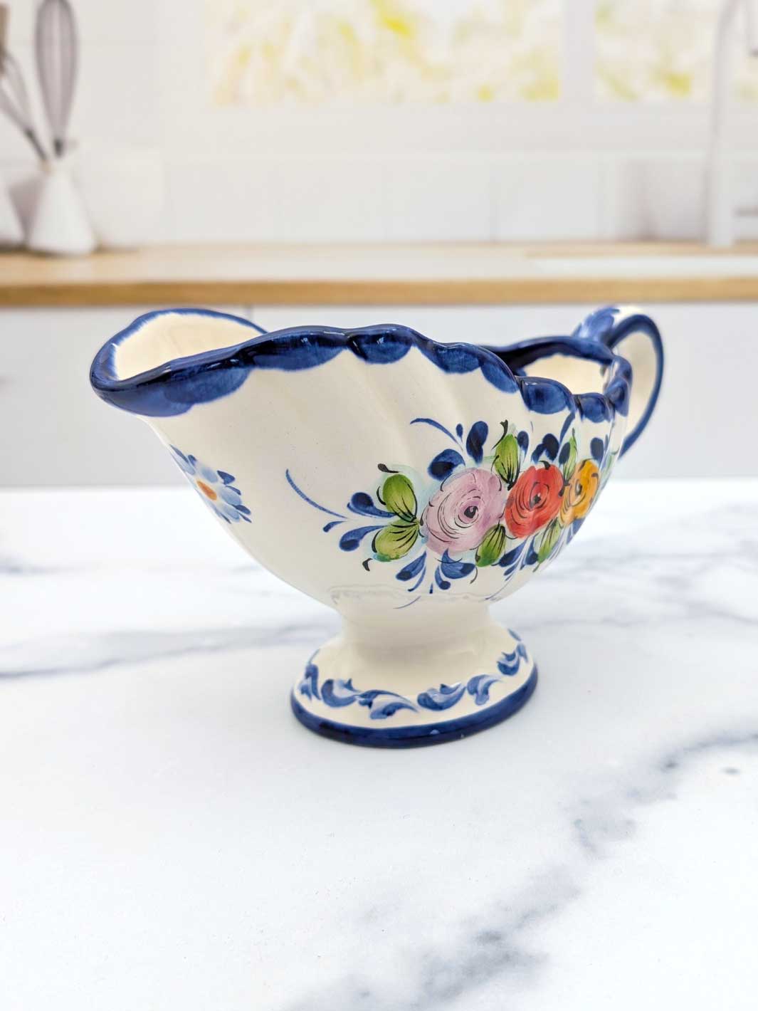 Portuguese Pottery Alcobaça Ceramic Hand-Painted Footed Gravy Boat