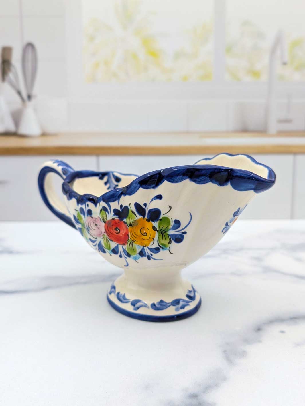 Portuguese Pottery Alcobaça Ceramic Hand-Painted Footed Gravy Boat