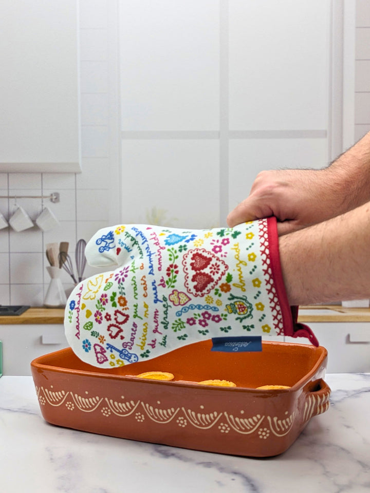 Sweetheart Handkerchief Viana Embroidery Oven Mitt