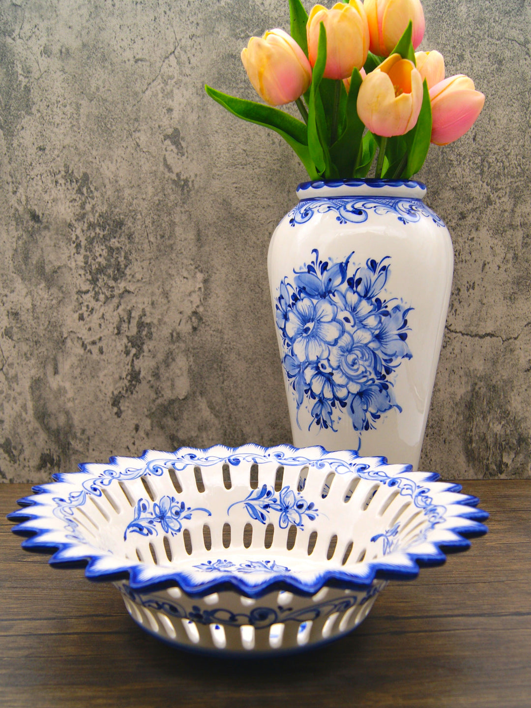 Hand Painted Blue & White Portuguese Pottery Alcobaça Ceramic Fruit Bowl Centerpiece