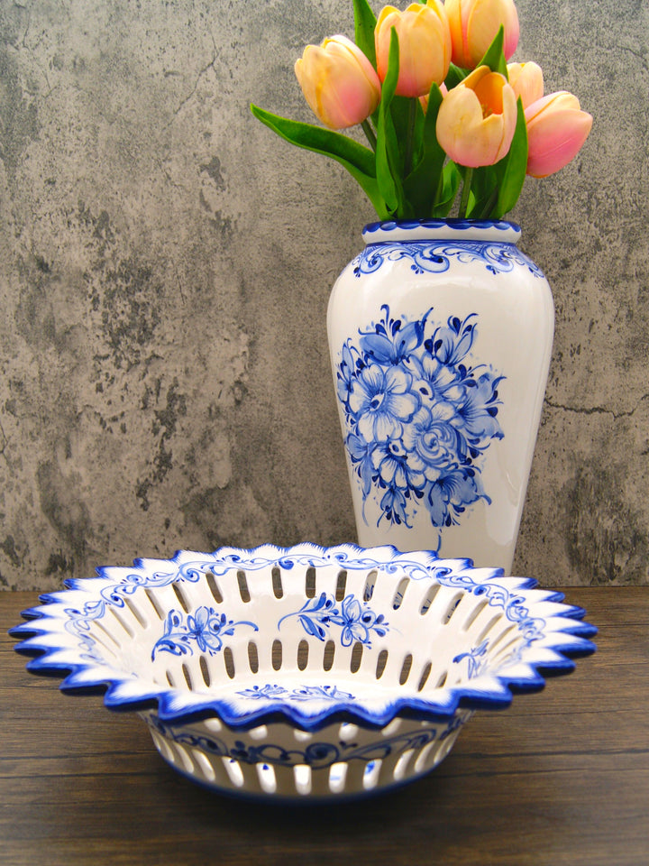Hand Painted Blue & White Portuguese Pottery Alcobaça Ceramic Fruit Bowl Centerpiece