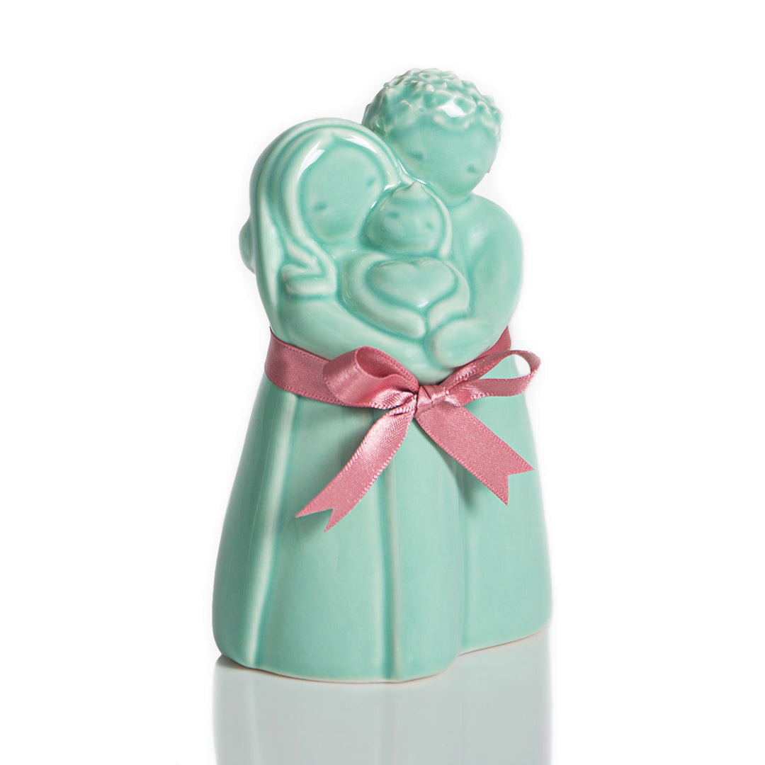 The perfect present for a baby shower to celebrate new beginnings and the arrival of a new baby. Creates a keepsake memory and a unique decorative ornament for your home to display on a shelf, coffee table or mantel.