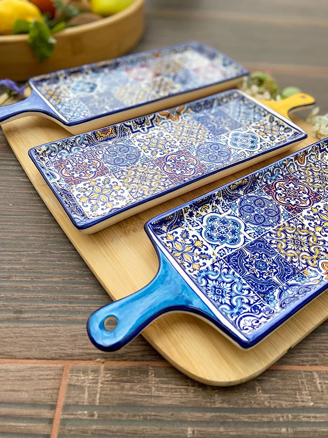 Portuguese Pottery Alcobaça Ceramic Cheese Serving Board