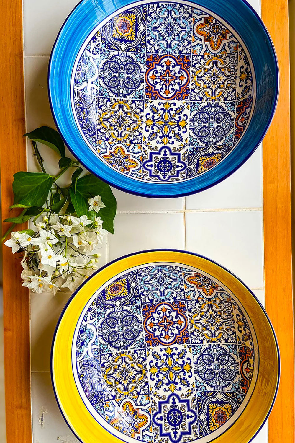 Portuguese Pottery Alcobaça Ceramic Decorative Salad Serving Bowl