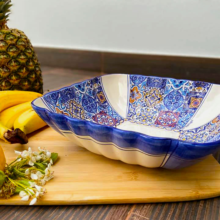 Portuguese Pottery Alcobaça Ceramic Decorative Salad Serving Bowl