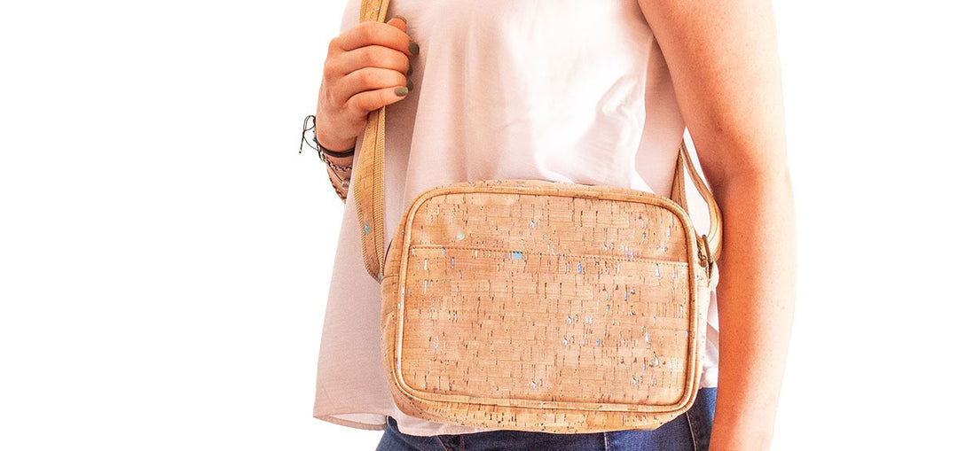 Our handcrafted in Portugal crossbody bags are available in a variety of sizes and eco-friendly materials like natural cork, reed and recycled fabric.
