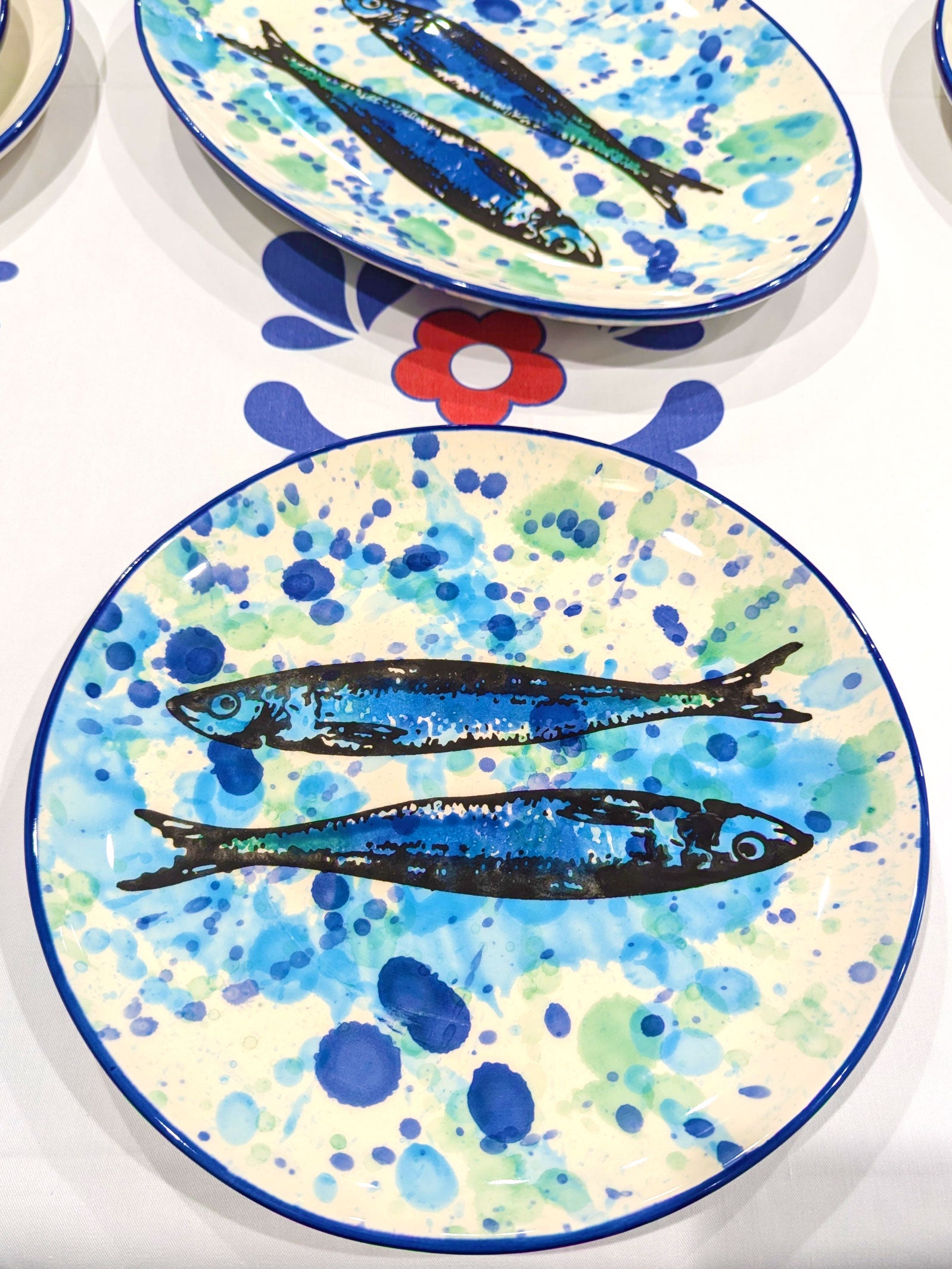 Hand-Painted Ceramic Dinner Plate - Splash Sardines Design – We