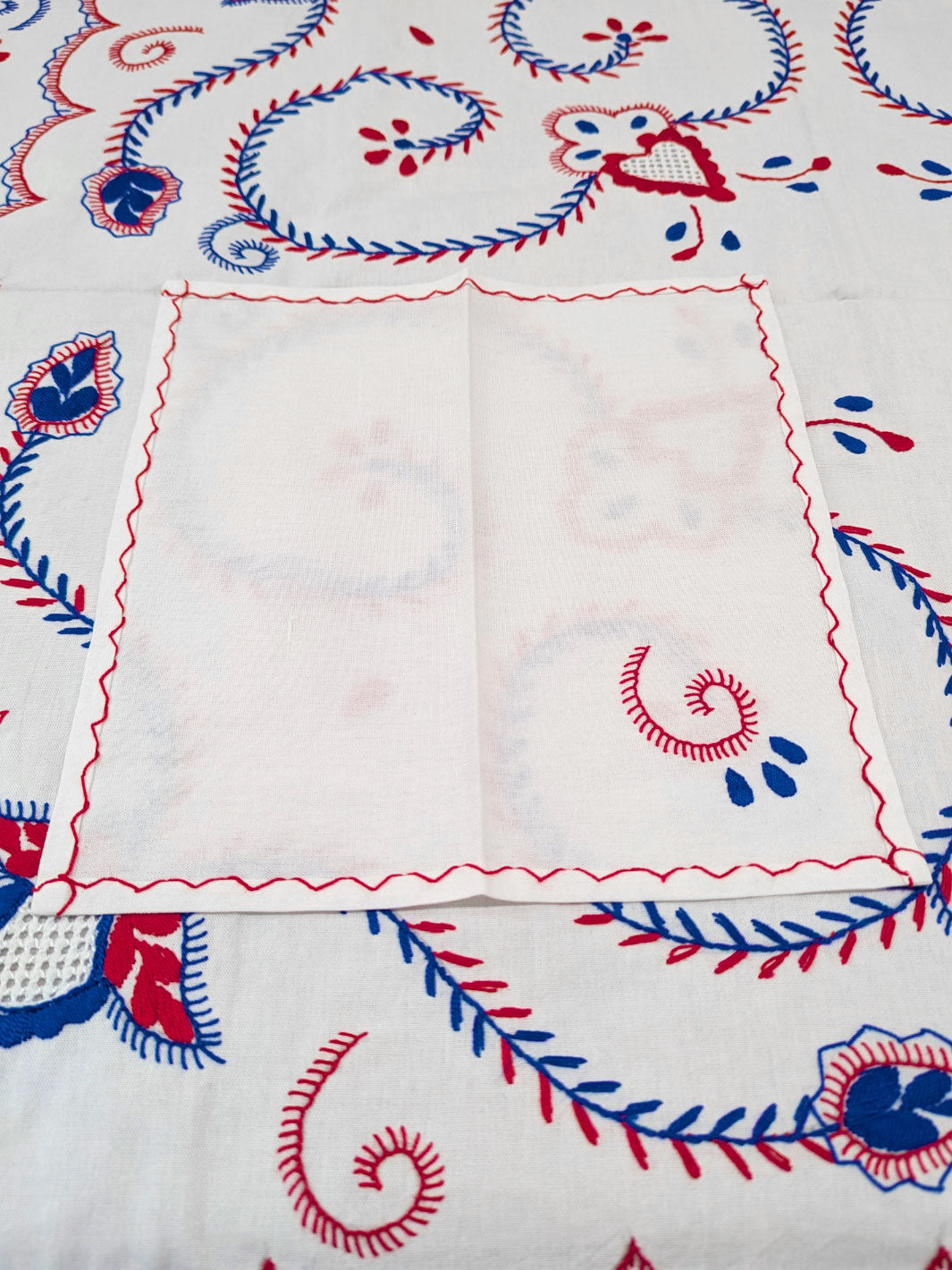 Blue and Red Hand Embroidered Viana Tablecloth with 6 Napkins