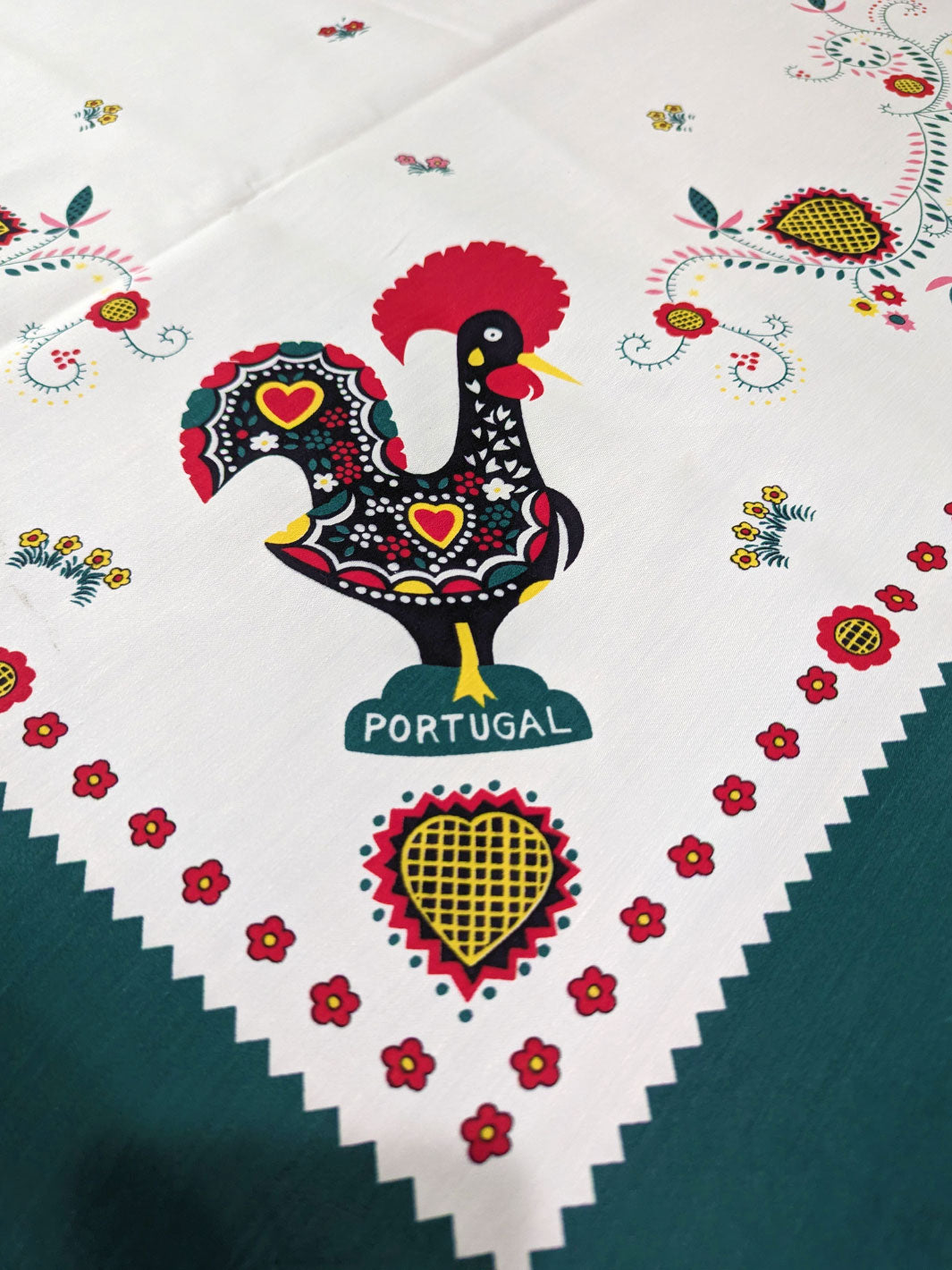 Green Tablecloth with Galo de Barcelos & Viana Embroidery