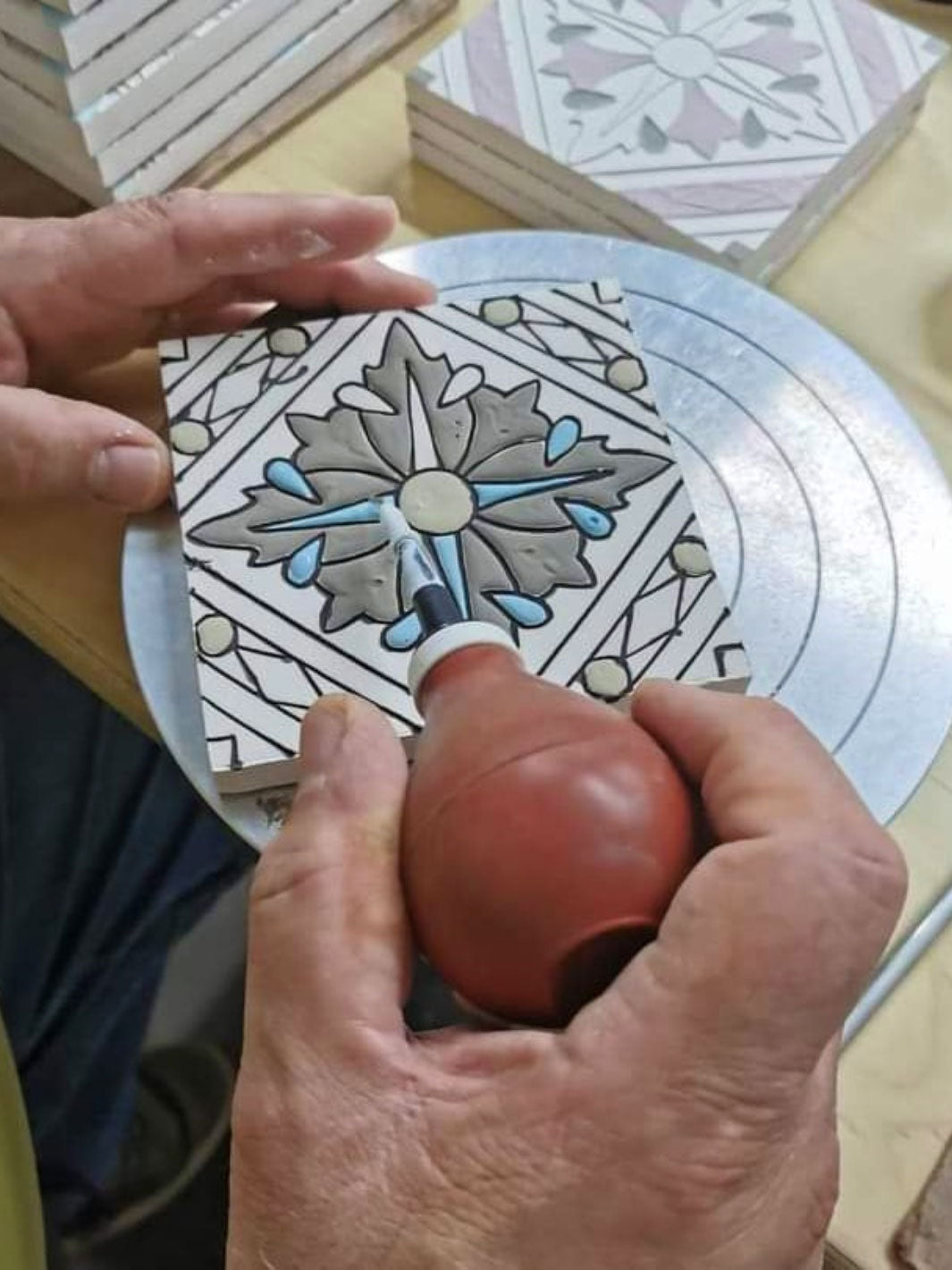 Hand-Painted Portuguese Ceramic Tile Round Trivet – Azulejos Design