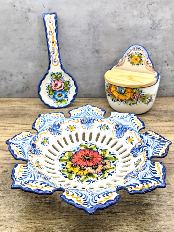 Hand Painted Alcobaça Ceramic Decorative Fruit Bowl