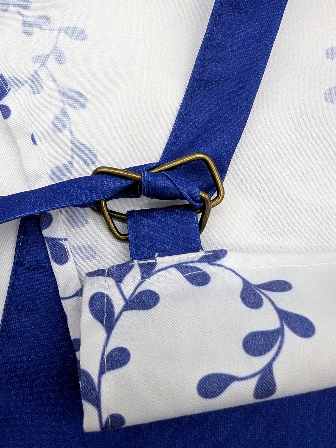 Portuguese Kitchen Apron - Viana Kitchen Linens Collection