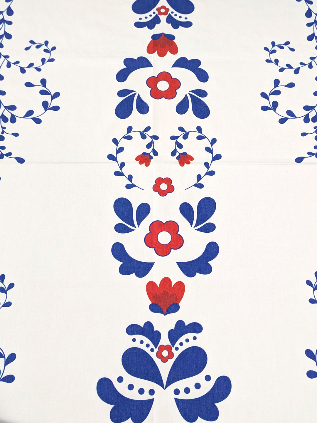 Portuguese Tablecloth - Viana Kitchen Linens Collection