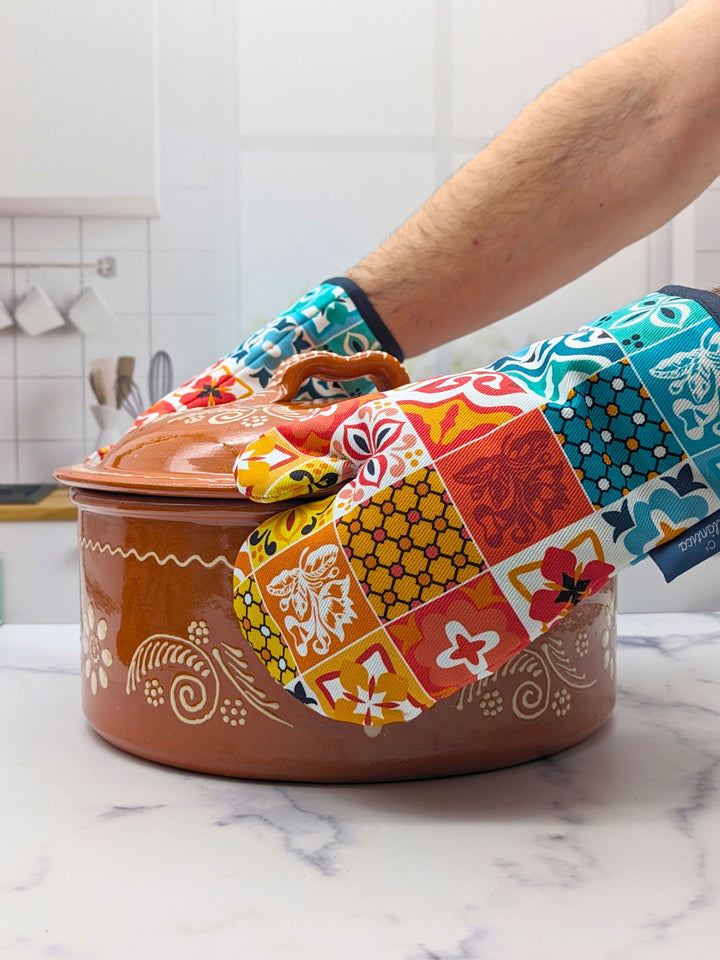 Portuguese Tiles POP Pattern Multicolored Oven Mitt