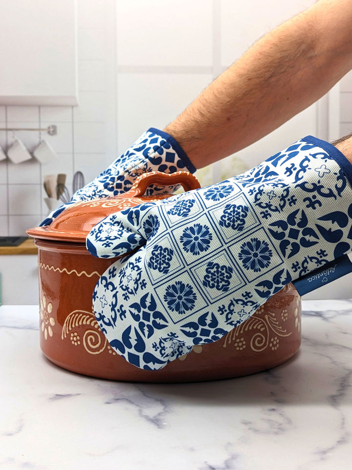 Traditional Portuguese Tiles Inspired Blue & White Oven Mitt