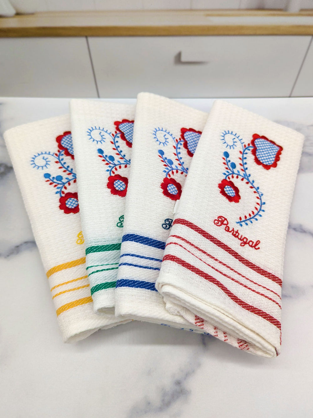 Viana's Embroidery Dish Towels Set of 4 with Gift Box