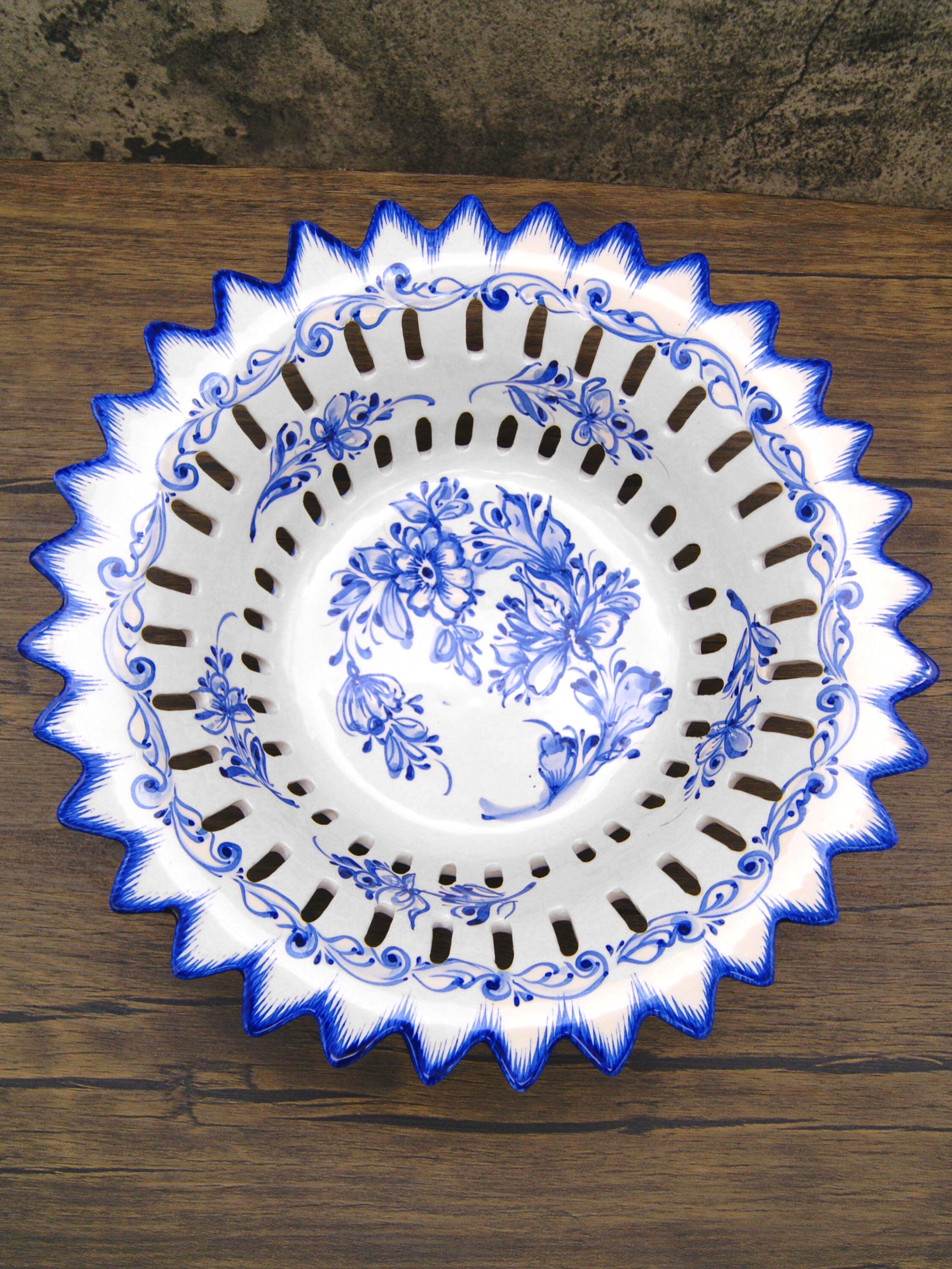 Hand Painted Blue & White Portuguese Pottery Alcobaça Ceramic Fruit Bowl Centerpiece