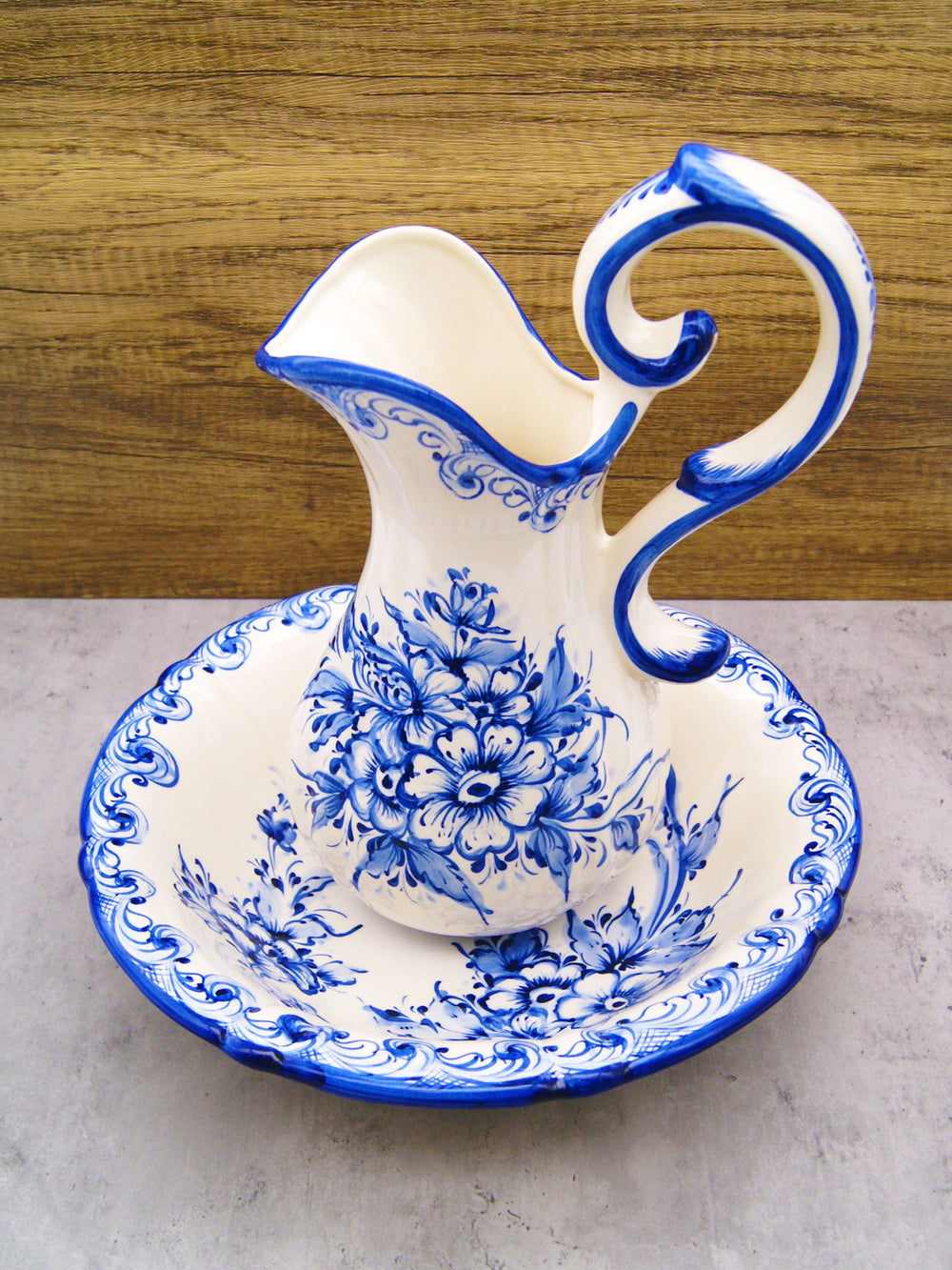 Hand Painted Portuguese Pottery Blue and White Wash Basin with Pitcher Set