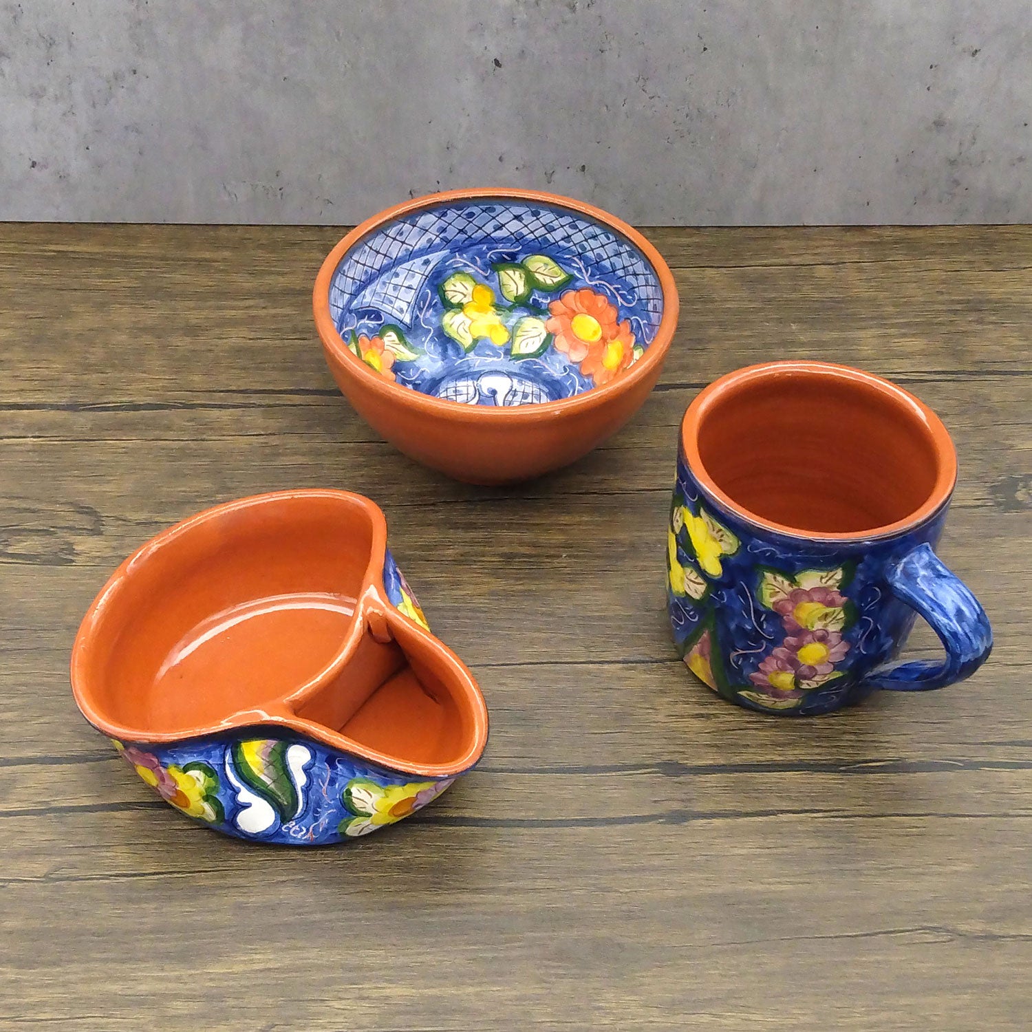 Handmade Hand Painted Portuguese Pottery Floral Olive Dish with Pit Holder