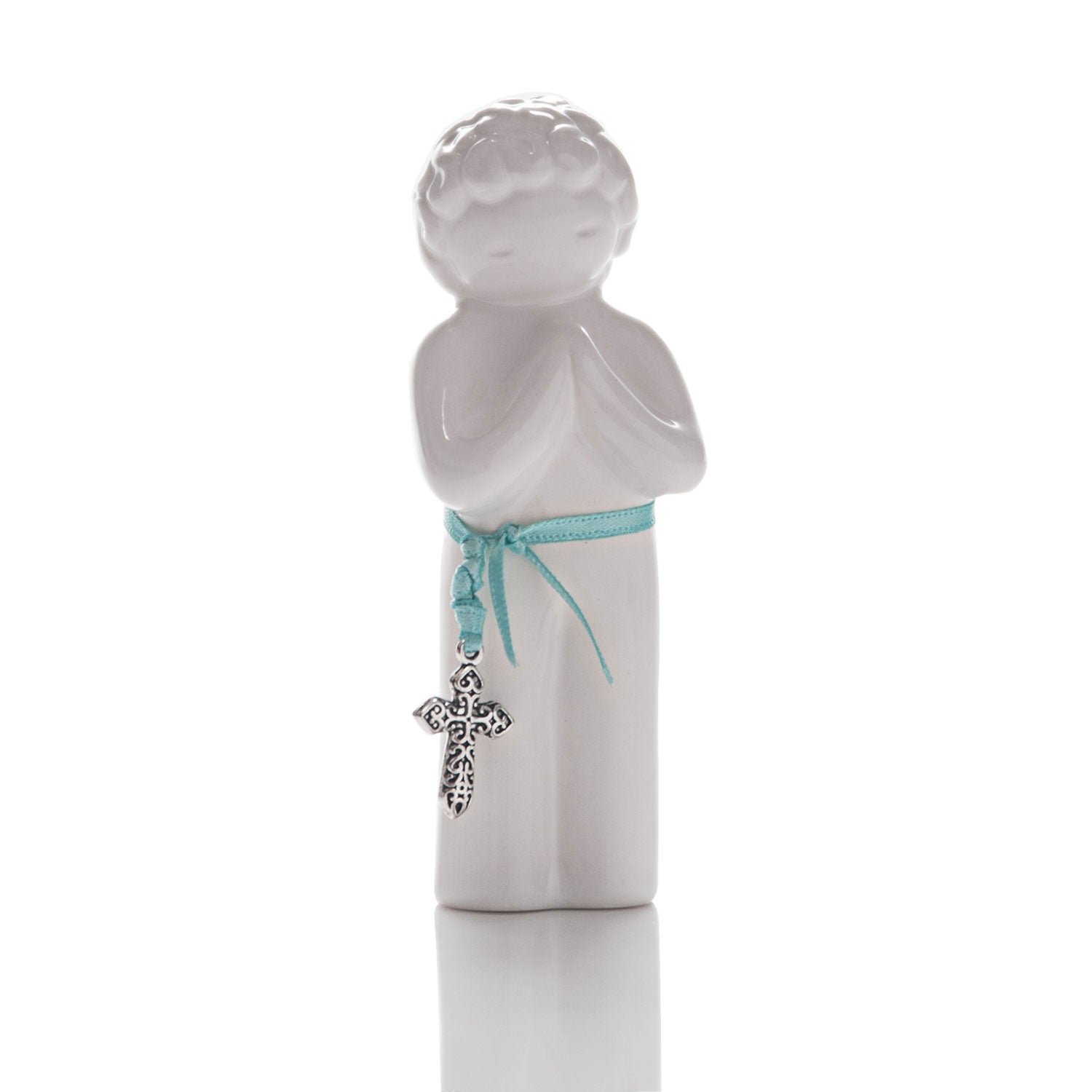 In every Catholic household in every country, the First Communion Day is one the most important dates in a child’s life.  This ceramic figurine, handmade with sustainable materials, is the sweetest way of live up to that date and it’s a tangible way of honoring faith, being a meaningful reminder of not only a day so joyful but also of your presence in it.