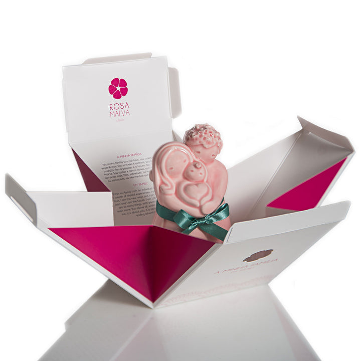 Portuguese artist Mané Pupo hand carves the original of each Rosa Malva sculptures, promoting love and affections through tender ceramic figurines. Our pieces are packed with care in a beautiful gift box to celebrate Joy and Love with those who receive it.