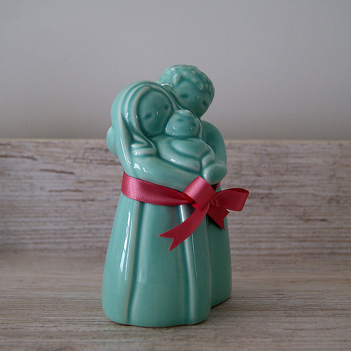 This statue captures a memory we want to touch: the love and tenderness of new parents and the emotions they feel while welcoming a new addition into the family. It’s a figurine that will be remembered and treasured for years.