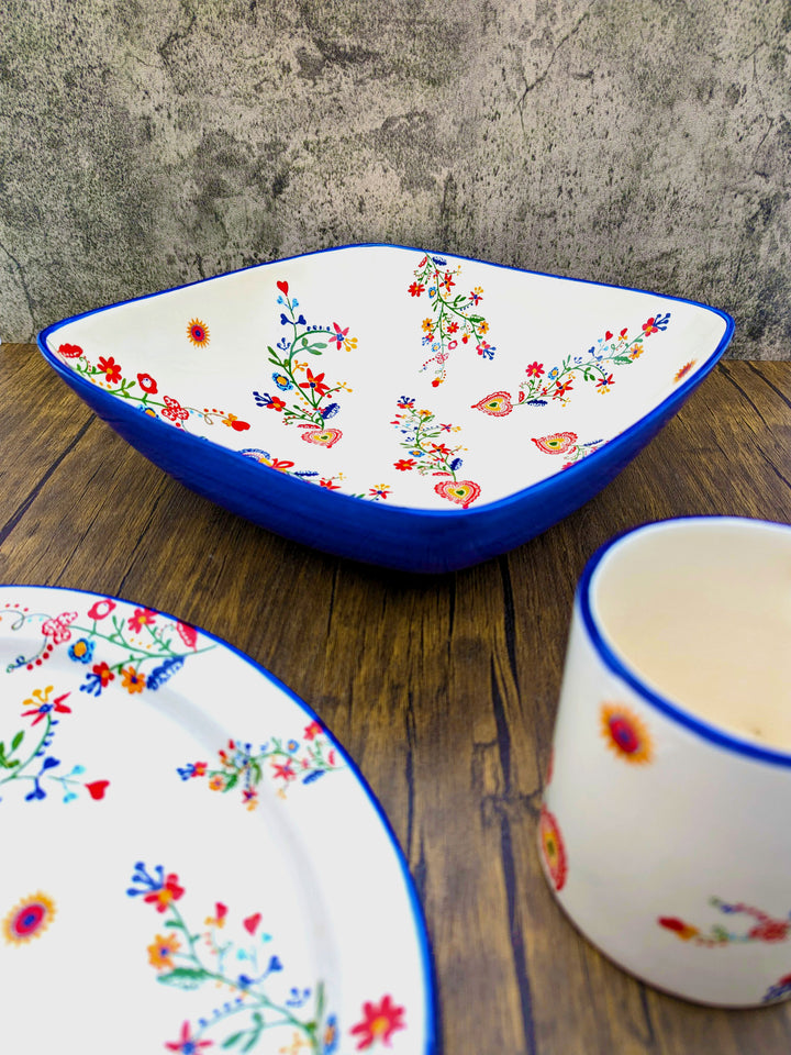 Portuguese Pottery Alcobaça Ceramic Decorative Salad Serving Bowl Floral
