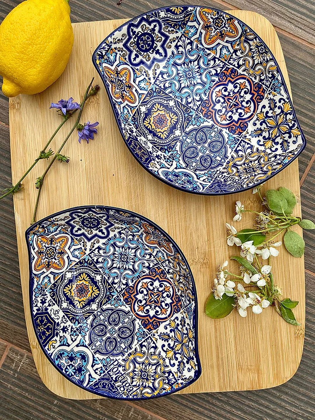 Portuguese Pottery Alcobaça Ceramic Side Dish Serving Bowl - Set of 2