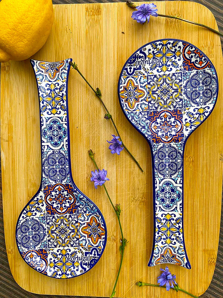 Portuguese Pottery Alcobaça Ceramic Kitchen Spoon Rest for Stove Top